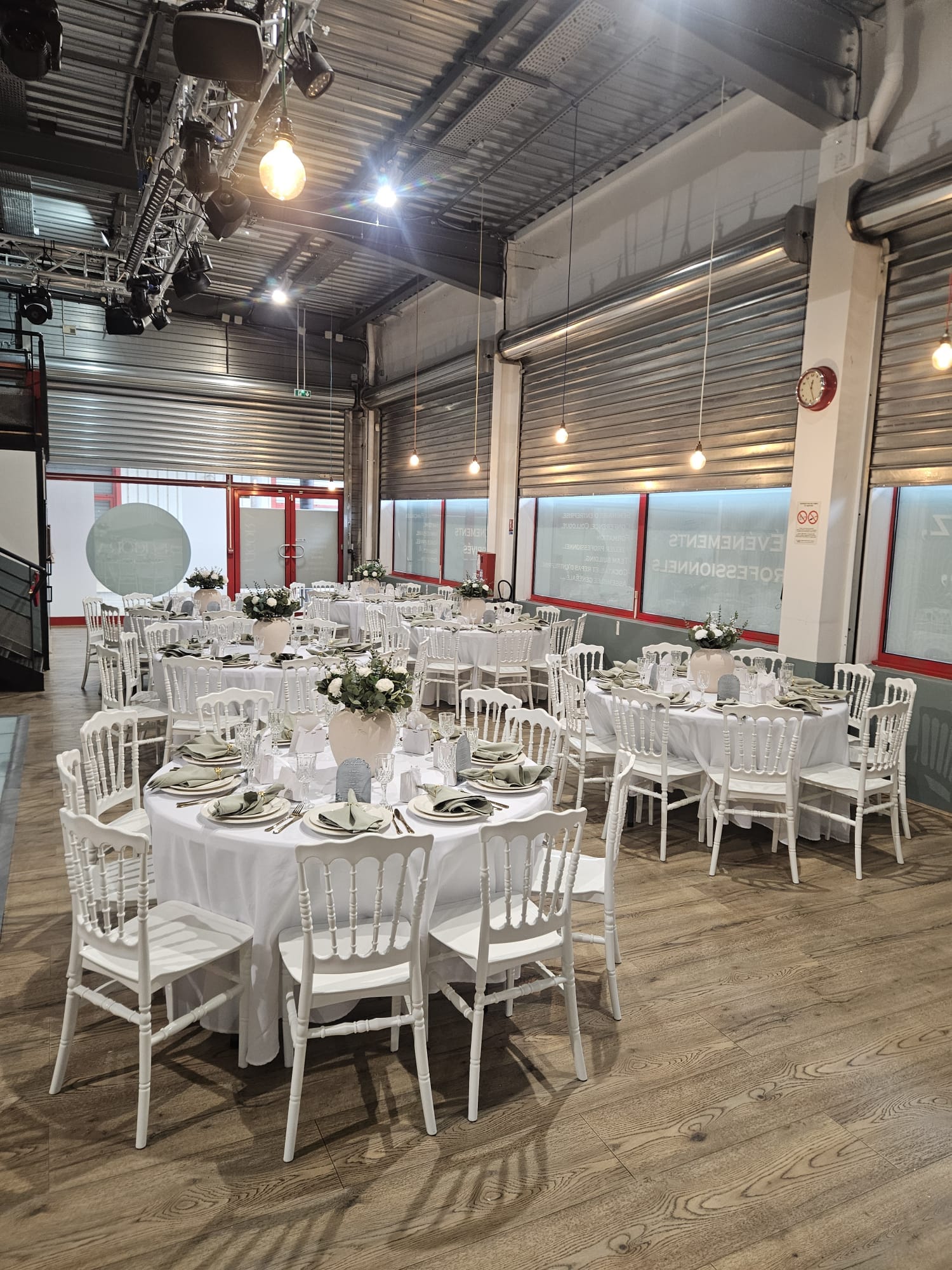 Breaks, lunches and cocktails on site